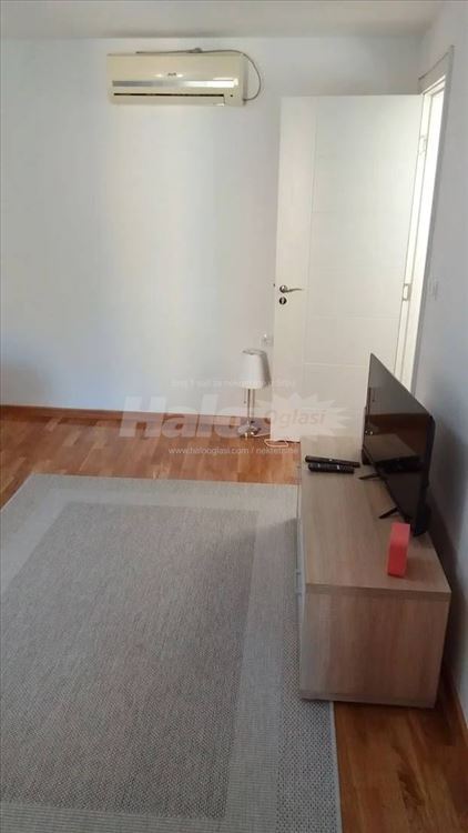 Stan za izdavanje • Garsonjera • 30m² — 2