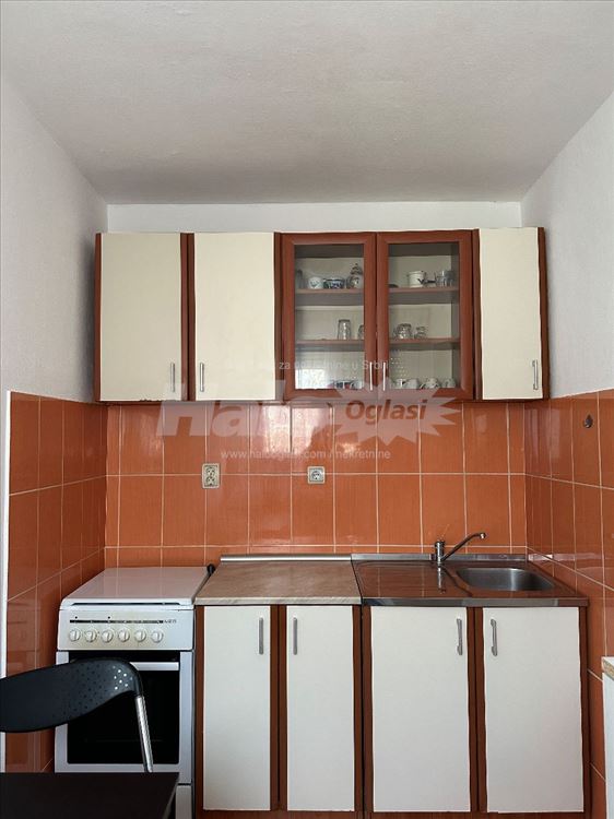 Stan za izdavanje, Hram Svetog Save, namesten — 5