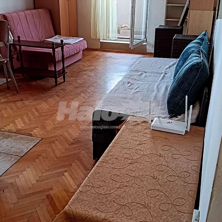 Stan za izdavanje Južni Bulevar — 4