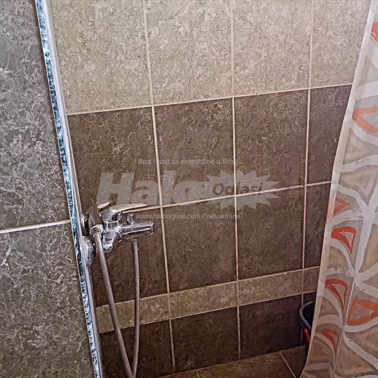 Stan za izdavanje Južni Bulevar — 10