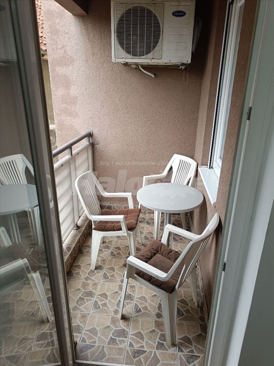 Stan za izdavanje — 12