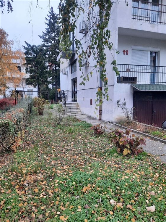 Stan za izdavanje na Ceraku u Jablanickoj ulici — 2