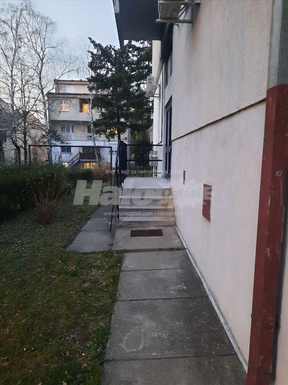 Stan za izdavanje na Ceraku u Jablanickoj ulici — 3