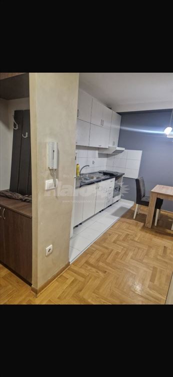 Stan za izdavanje na Lekinom brdu(za studente) — 10