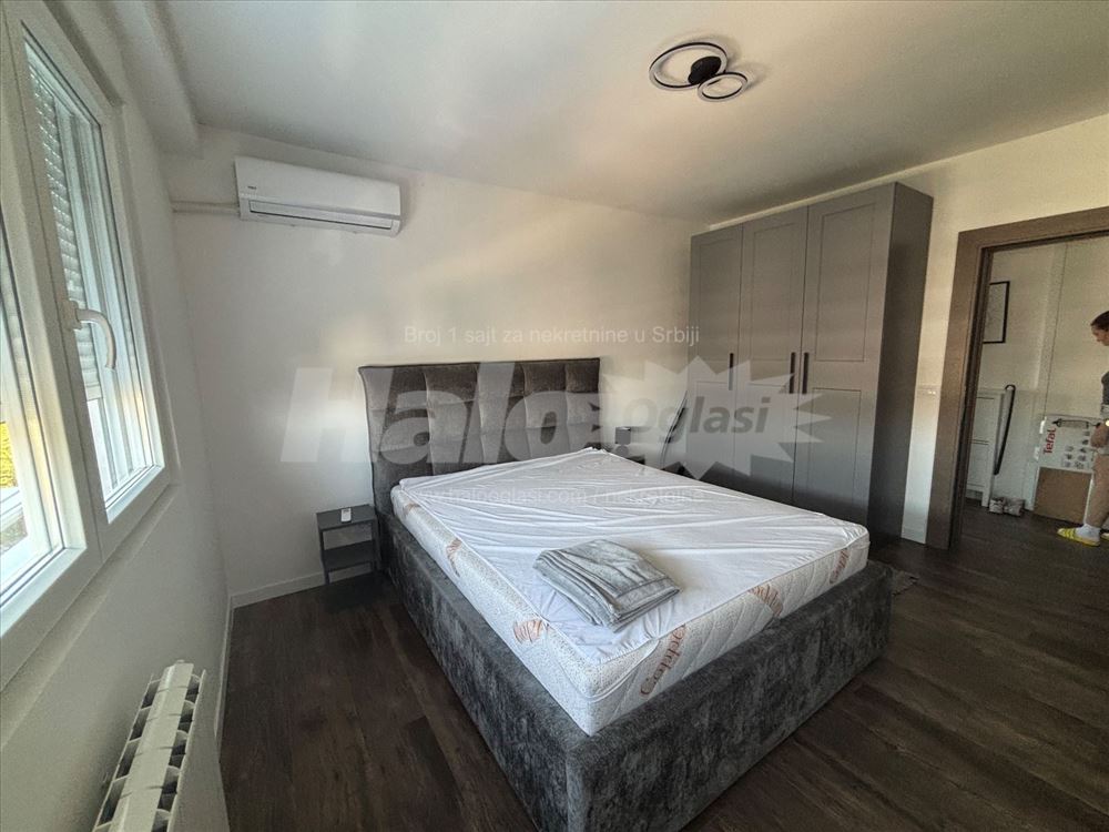 Stan za izdavanje na Novom Beogradu, Hotel Ju — 3