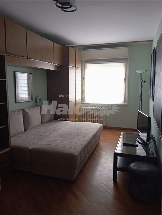 Stan za izdavanje u 63 bloku — 10