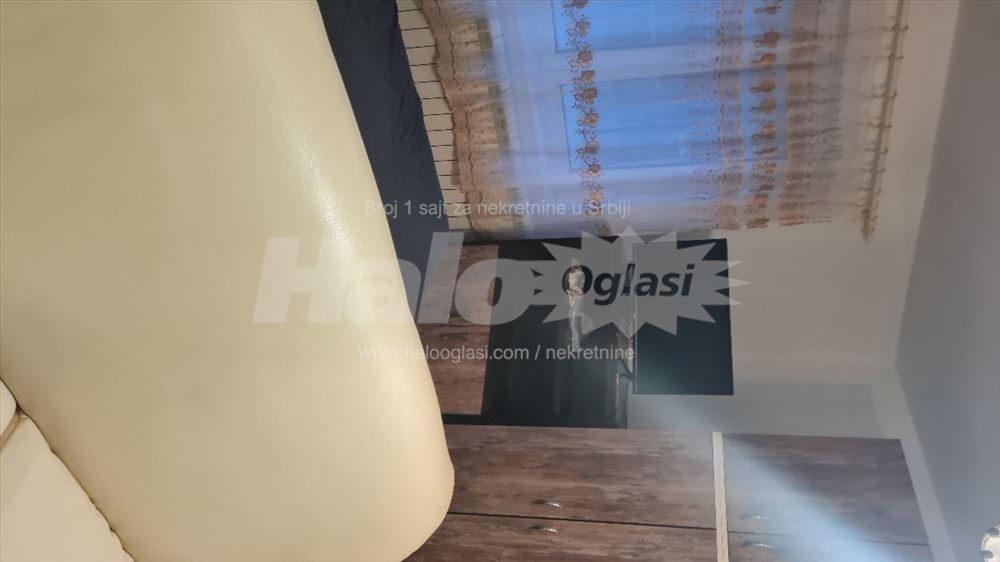 Stan za samca u renoviranoj kuci u prizemlju — 4