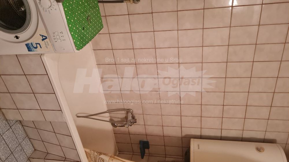 Stan za samca u renoviranoj kuci u prizemlju — 6