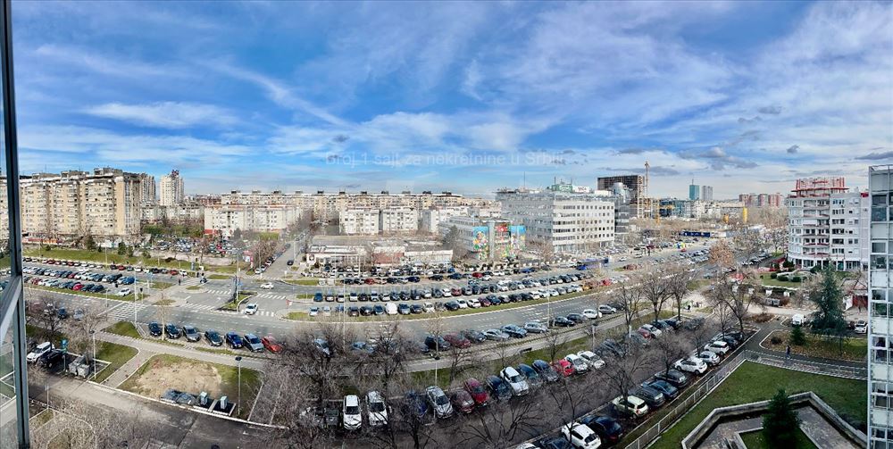 Stan/Poslovni Prostor Arena (retko u ponudi) — 8