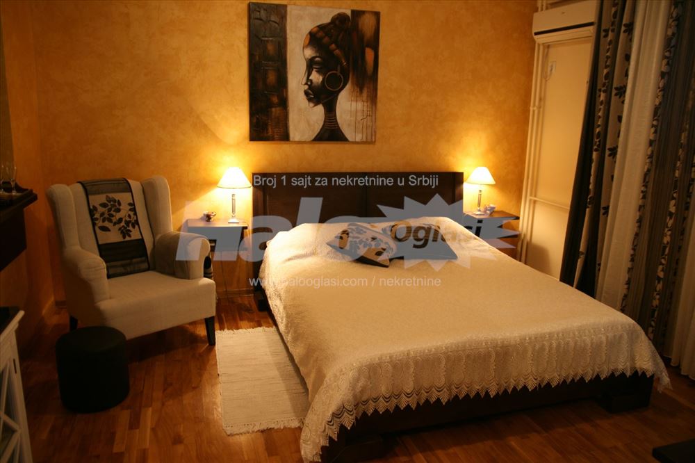Stari grad Carigradska- Moderan apartman, 42m2 — 2