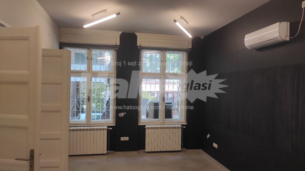 Stari grad, renovirani salonac idealnog rasporeda — 9