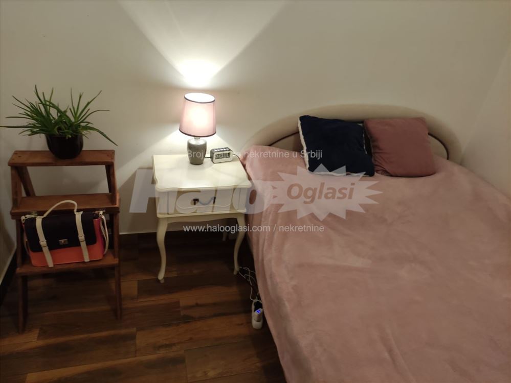 Stari merkator/Fontana/Otona Zupančiča — 7