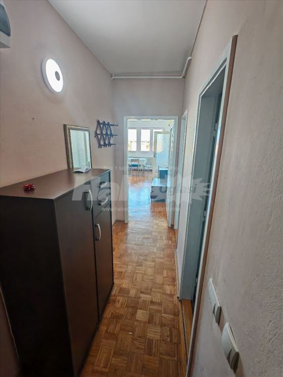 Stari Merkator, odličan, 2 spavaće sobe, 61m2 — 4
