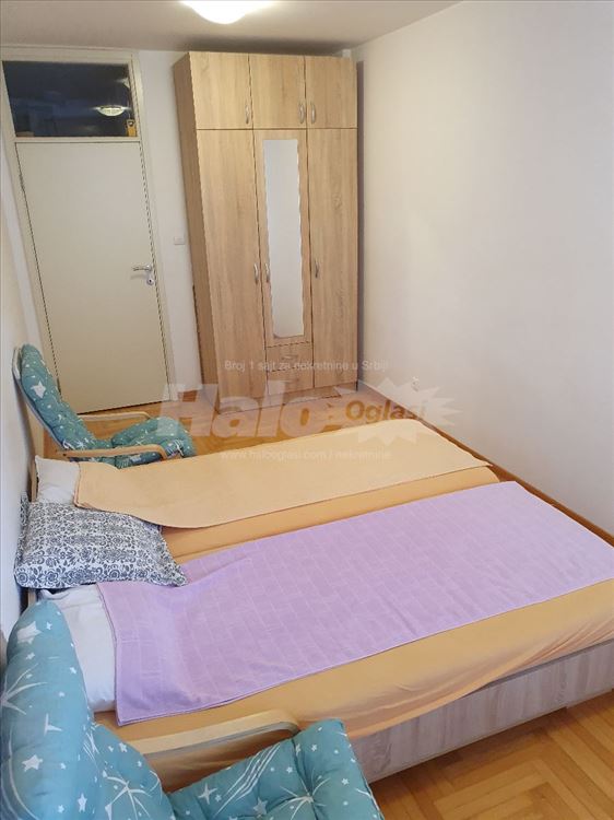 Stepa Stepanović, Generala Štefanika8, VLASNIK — 5