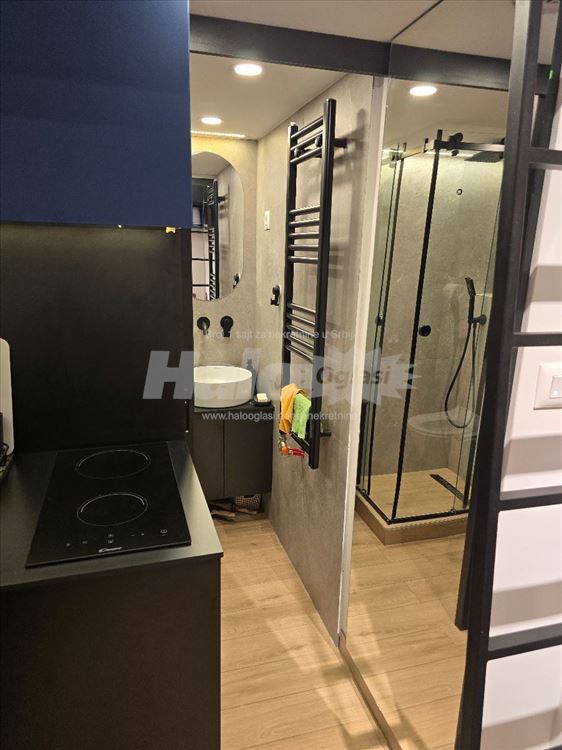 Stilizovan mikro apartman Nevesinjska — 2