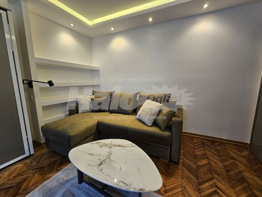 Strogi CENTAR, Francuska, prelep stan, renoviran — 5