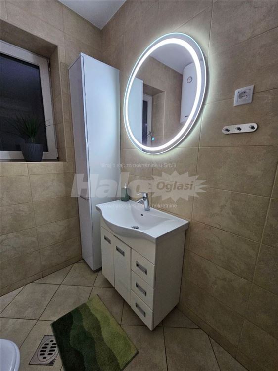 Strogi CENTAR, Francuska, prelep stan, renoviran — 9