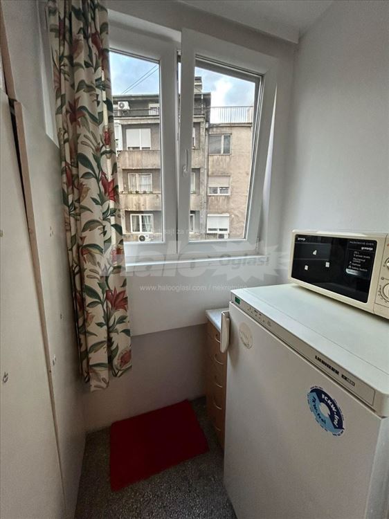 Strogi centar, Topličin venac, namešten, 47m2 — 7