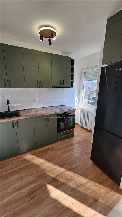 Studentski grad, blok 34, Lux — 9