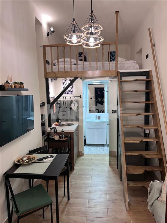 Studio sa galerijom 18+5 kvadrata — 2
