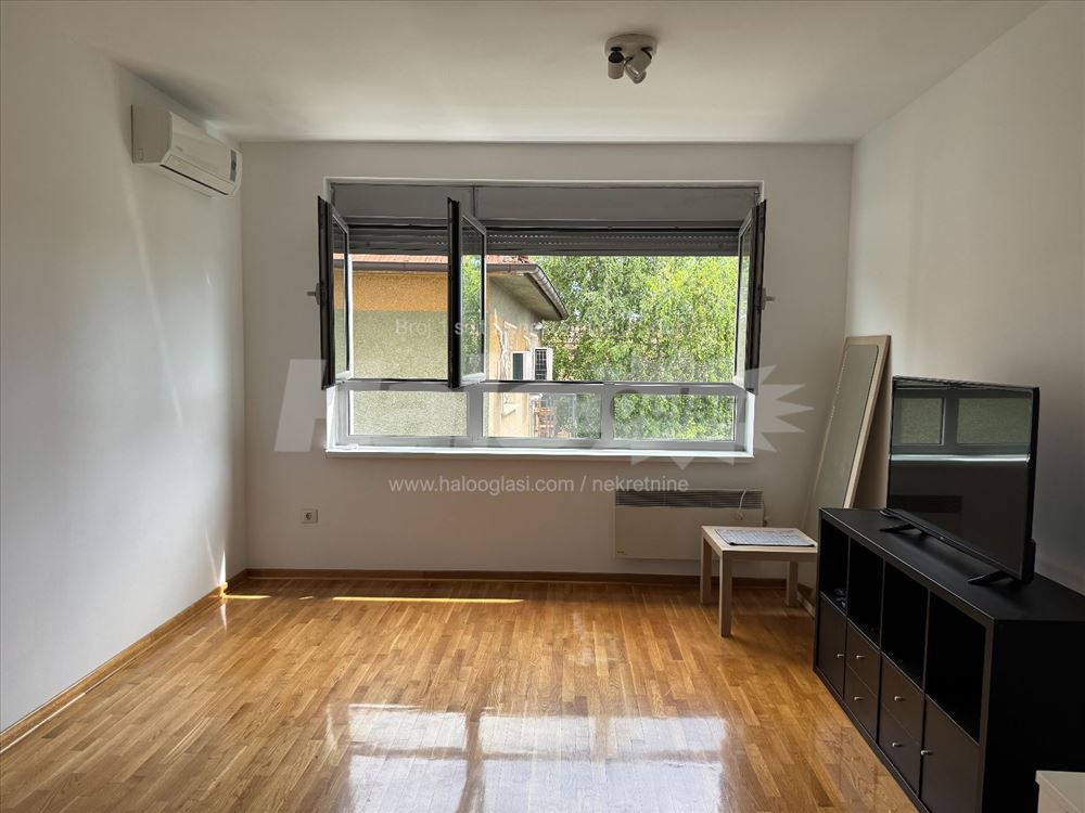 Studio stan 28m2 za izdavanje — 3
