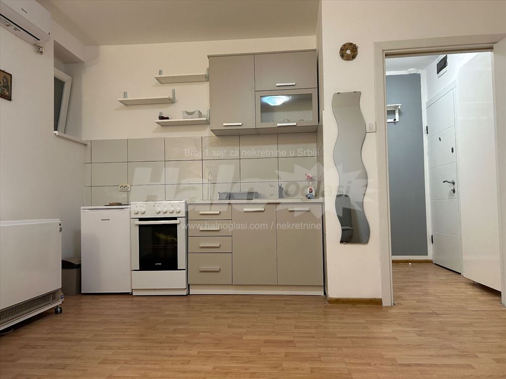 Studio u Zemunu — 5