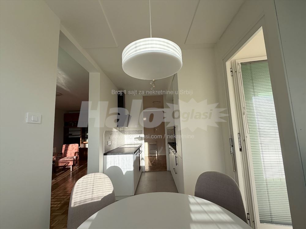 Sunny apartment close to all amenities — 6