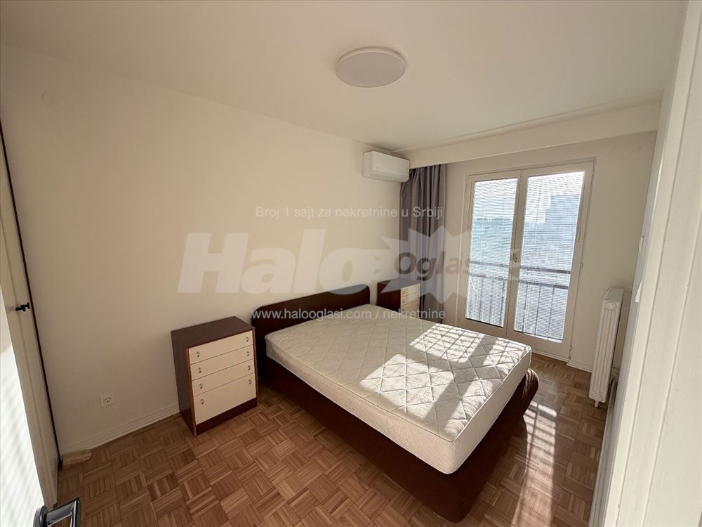 FOR RENT Sunny family apartment with a view — 7