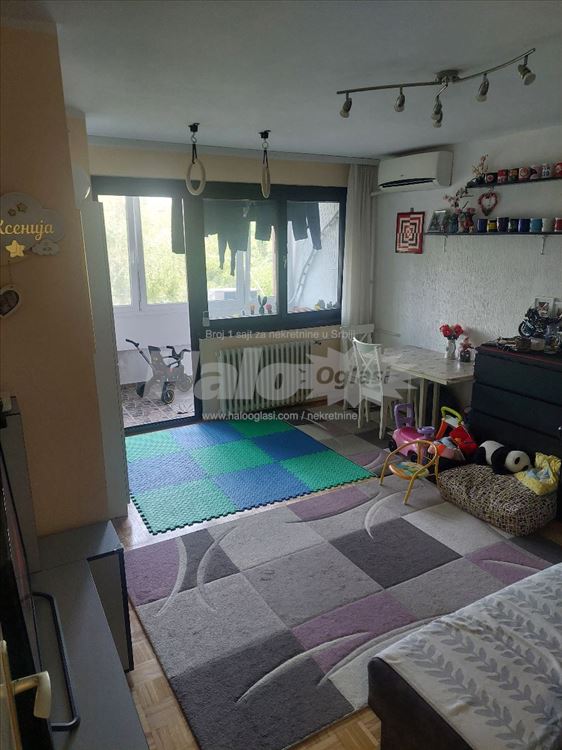 Svetao stan u Mirijevu 4 u ulici Miroslava Krleže — 4