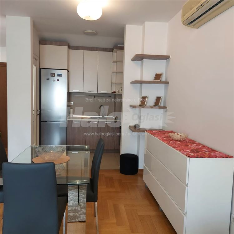 Svetao stan u Novopazarskoj ulici na Vračaru — 5