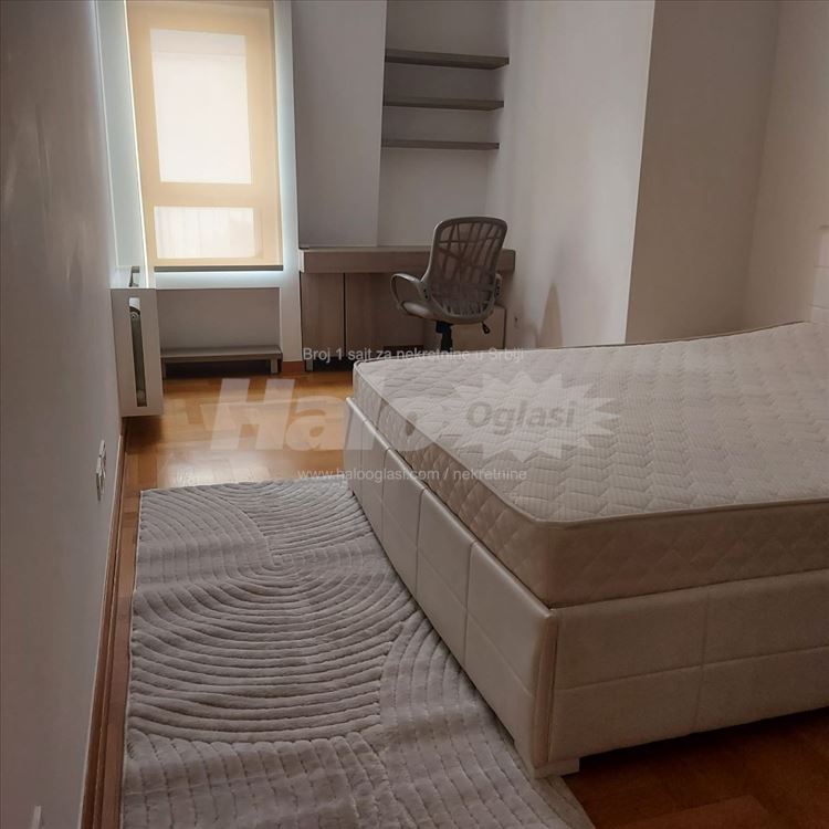 Svetao stan u Novopazarskoj ulici na Vračaru — 8