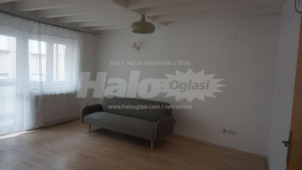 Svetao stan u strogom centru, 2 terase, NOV namest — 4