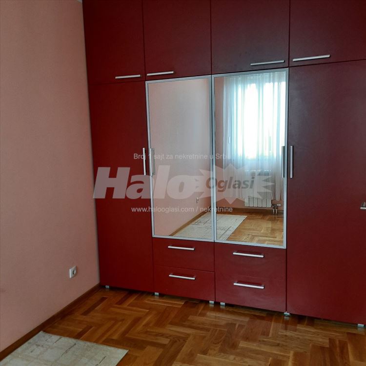 Svetao, ušuškan, odličan nov stan — 9