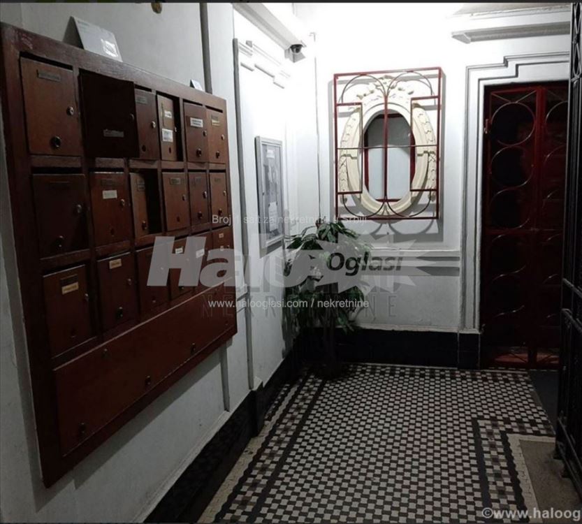 Terazije, Trg Republike, sa infostanom — 9