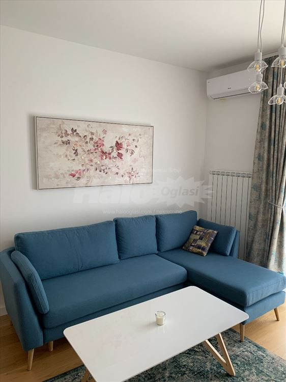 Tošin bunar, New Minel, studio — 2
