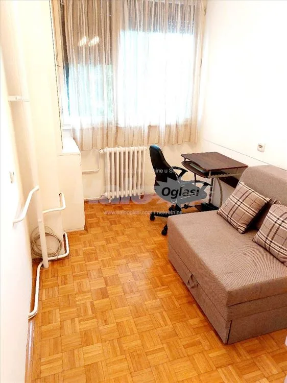 TOP Lokacija Fontana|Perfektan|3 Sobe — 9