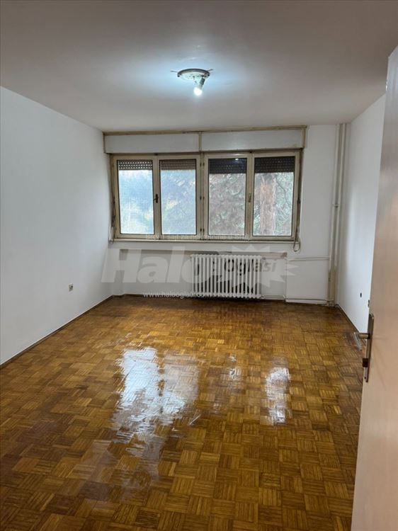Top lokacija retko u ponudi! Trosoban stan prodaja — 4