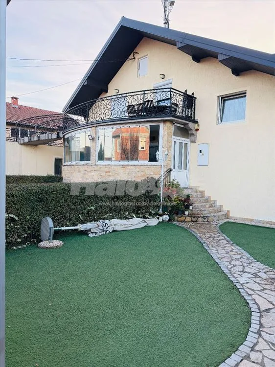 Top stanje sa 4 zasebne stambene jedinice — 5