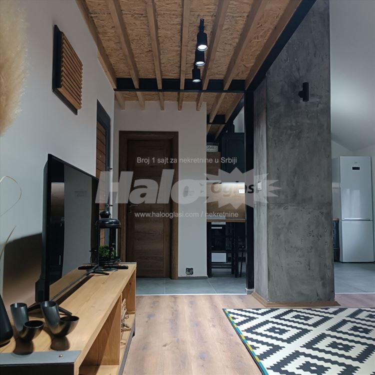 Top Vozdovac stan sa računima — 5