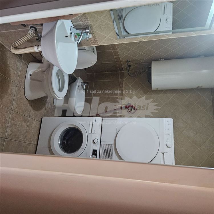 Trebevićka Banovo brdo, Čukarica, Beograd 3.5 stan — 2