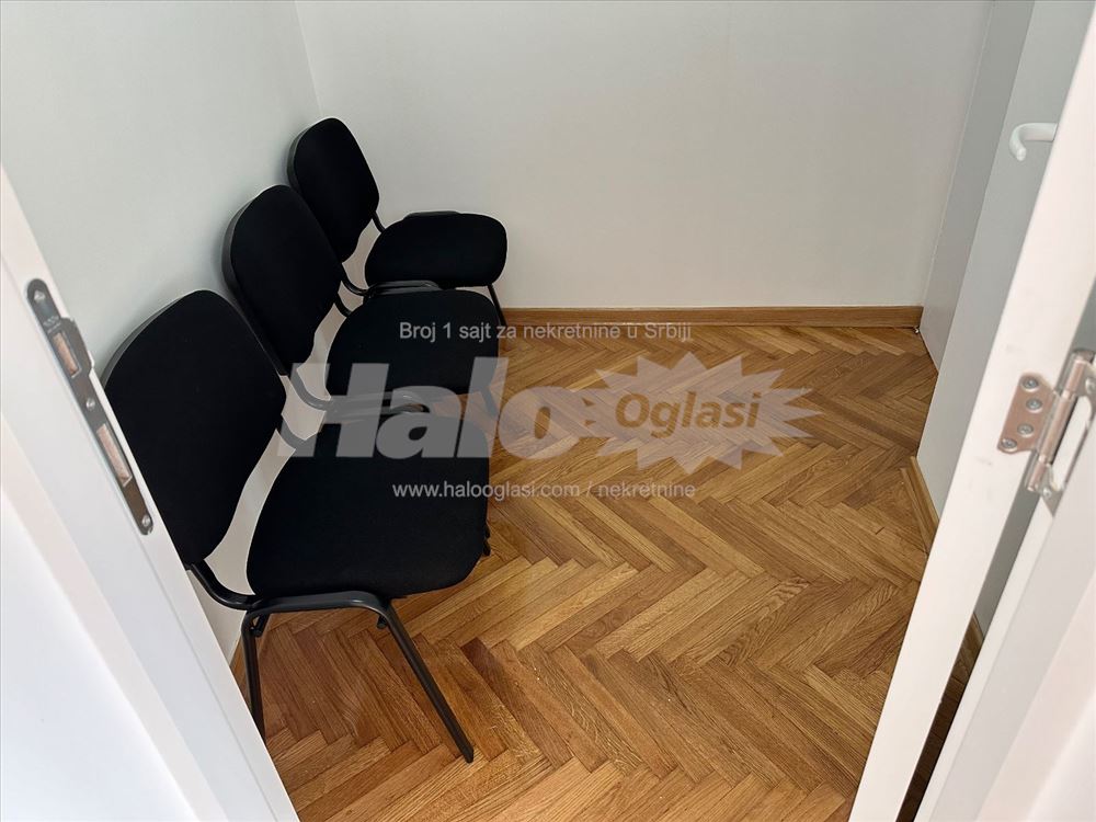 Tri prostorije od 70m2. 40m2. 20m2.Dvaparkingmesta — 3