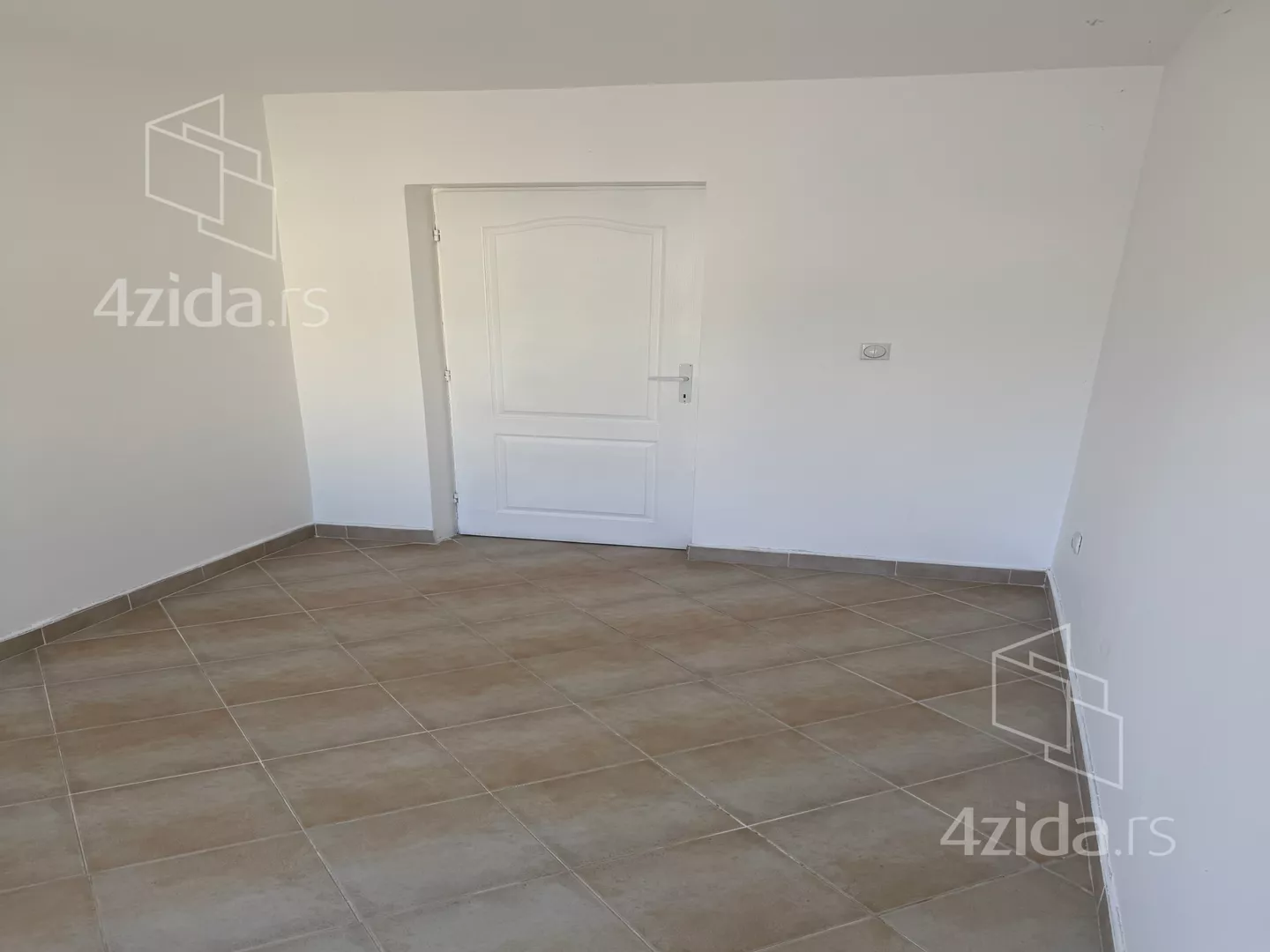 Troiposoban stan na prodaju, Kosovopoljska 10, 180.000€, 79m² — 7