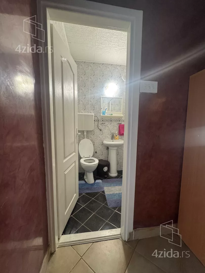 Troiposoban stan na prodaju, Kosovopoljska 10, 180.000€, 79m² — 12