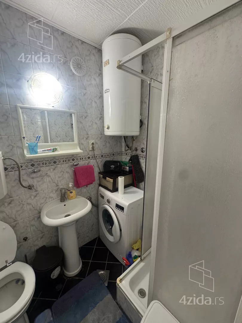 Troiposoban stan na prodaju, Kosovopoljska 10, 180.000€, 79m² — 13