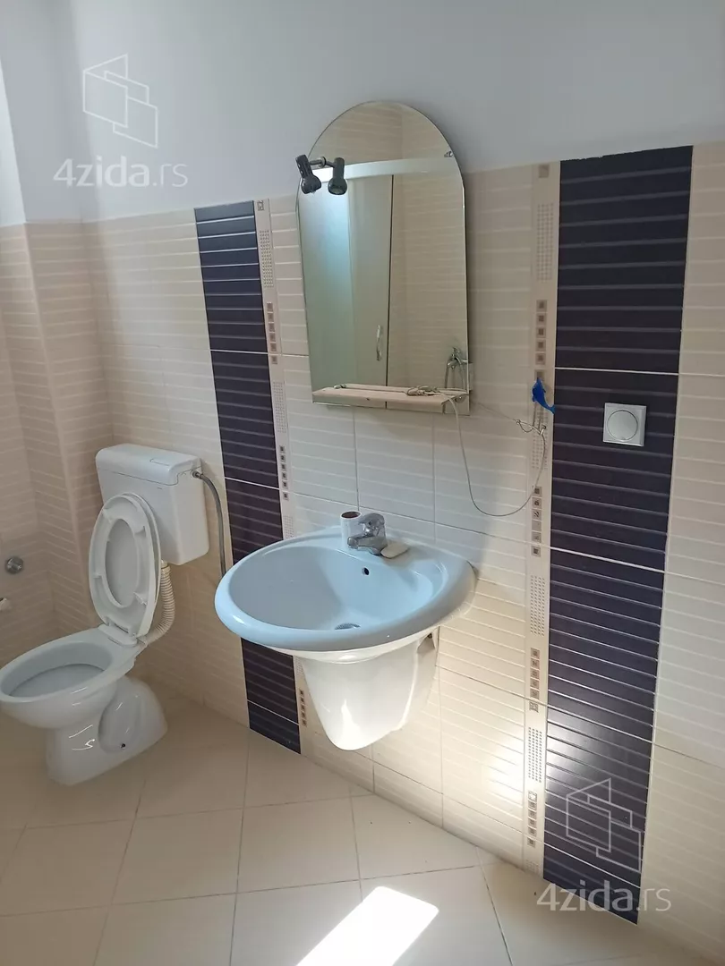 Troiposoban stan za izdavanje, Kaplara Babića 13, 450€, 70m² — 12
