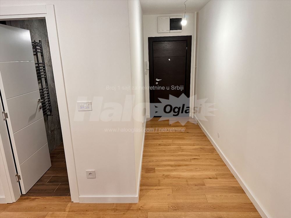 Trosoban Lux stan kod Vukovog spomenika — 14