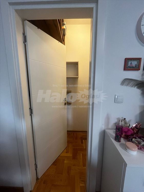 Trosoban namesten stan, 2 parkinga i ostava — 9