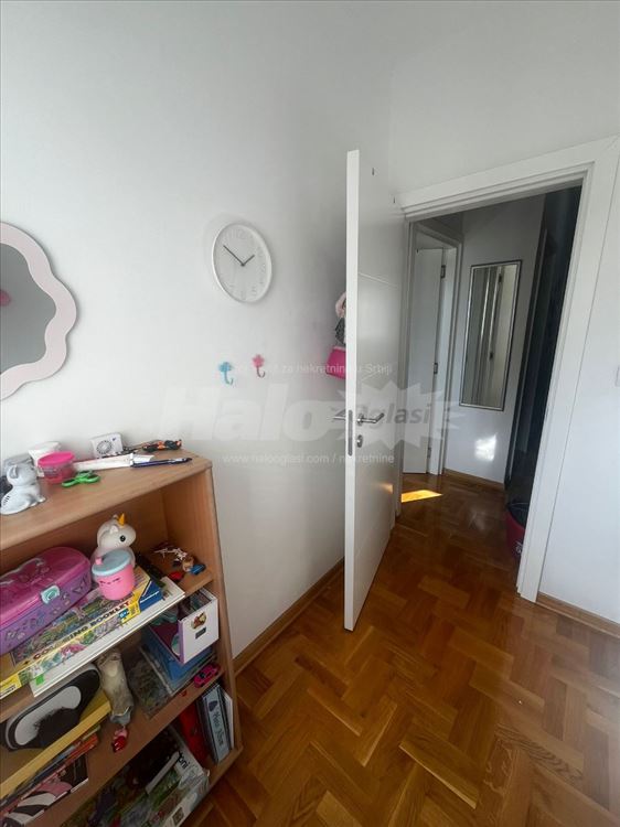 Trosoban namesten stan, 2 parkinga i ostava — 15