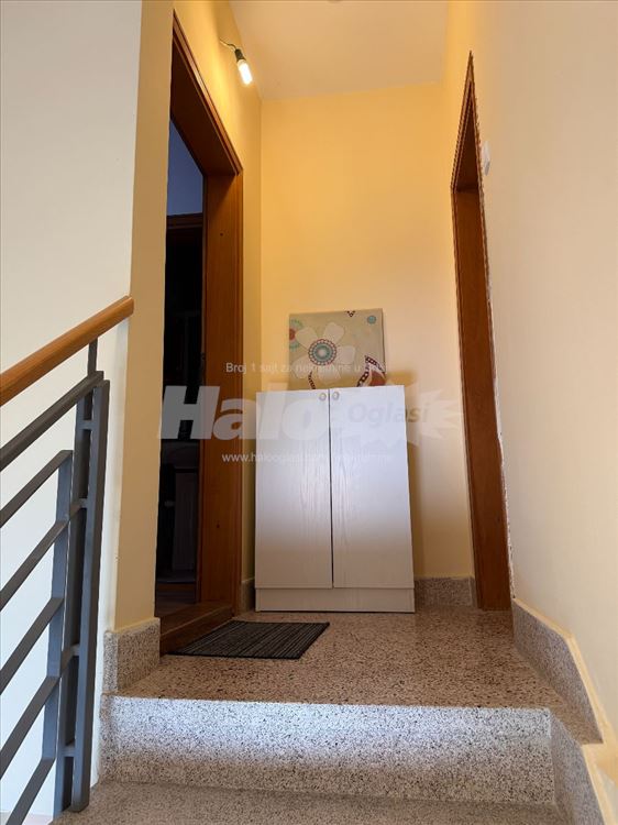 Trosoban namešten stan 65m2, Farmaceutski fakultet — 15