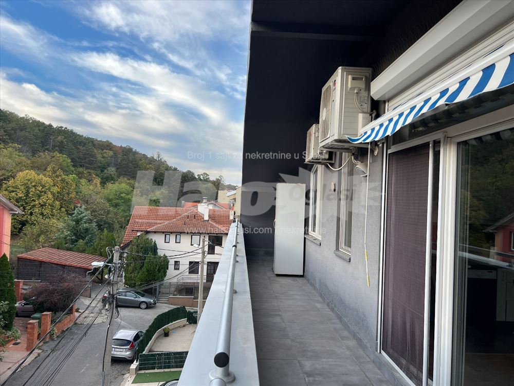 Trosoban, sa parking mestom — 6